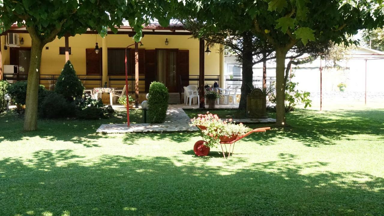 Garden Beach House Паралия Пантелеймона Экстерьер фото